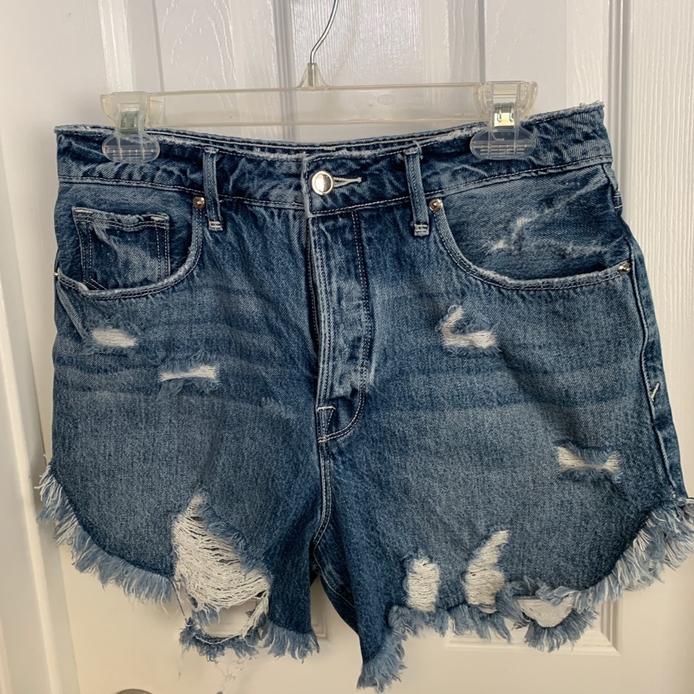 Good American Bombshell shorts